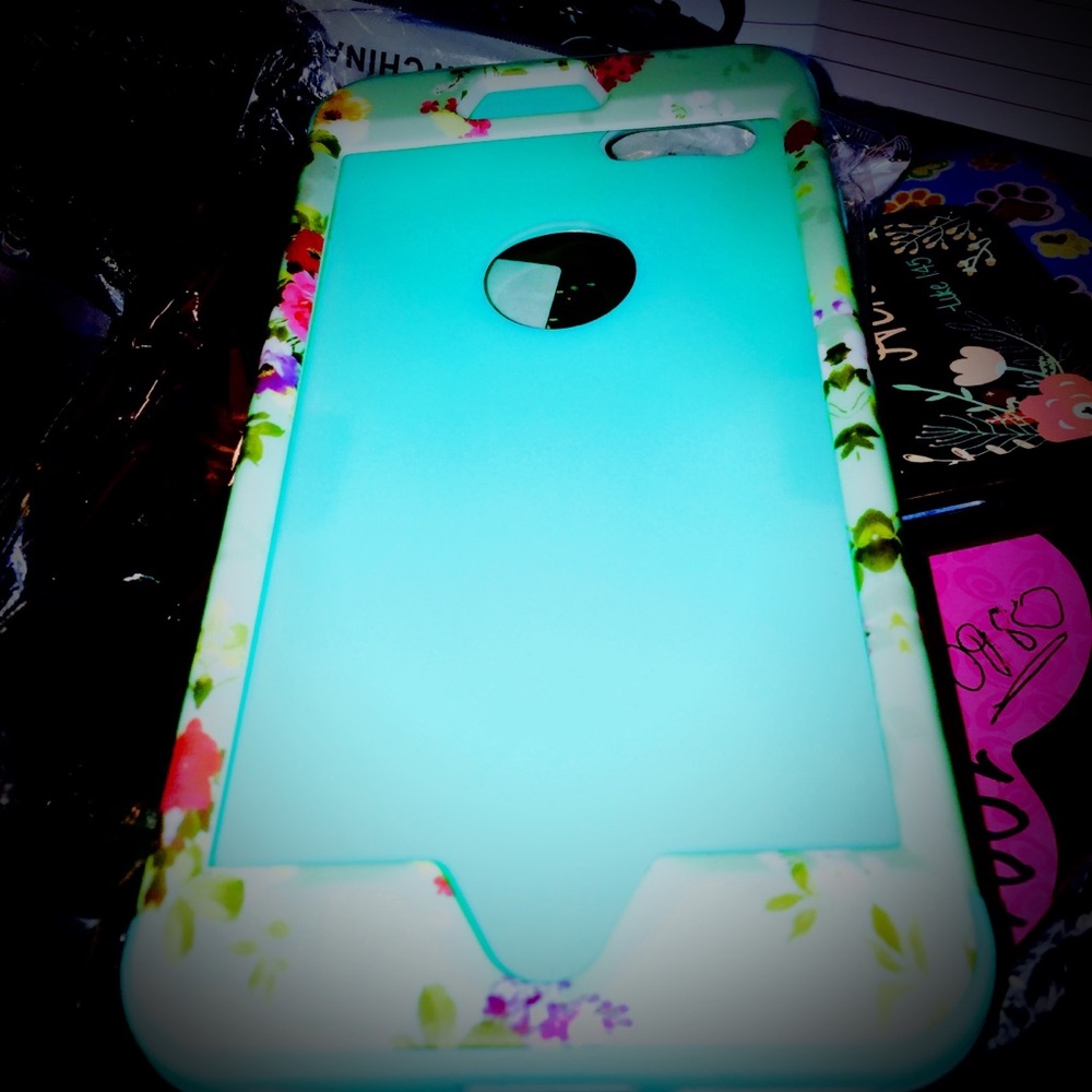 Cell phone case iPhone 7+ I THINK. FREE W/BUNDLE - Picture 3 of 6